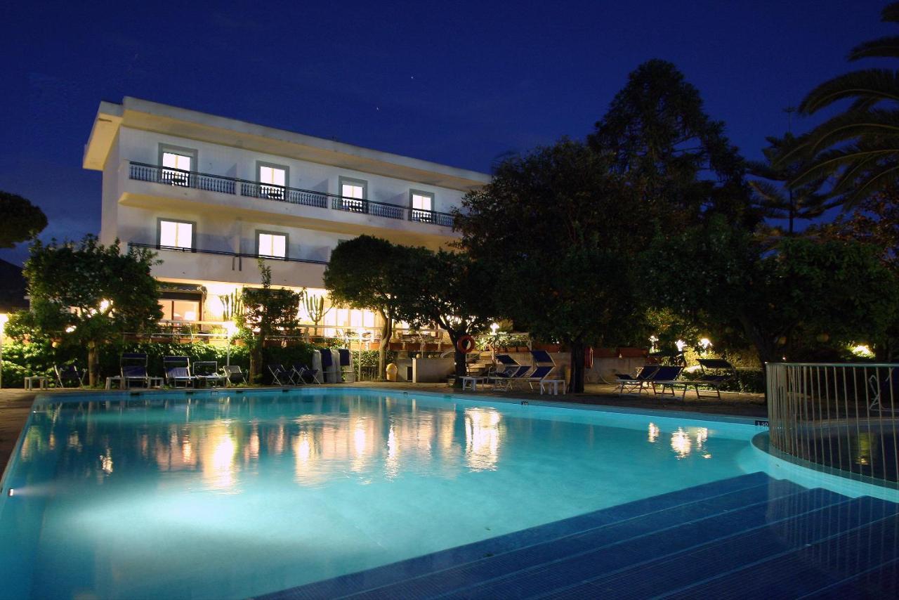 Hotel Alpha Sant'Agnello Exteriér fotografie